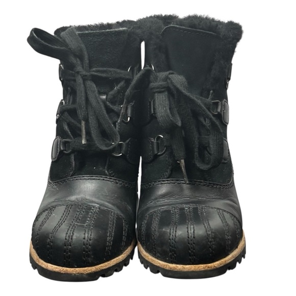 UGG Alasdair Wedge Fur lined Tie Booties Black Size 7 Comfortable Warm Cozy - Picture 4 of 15